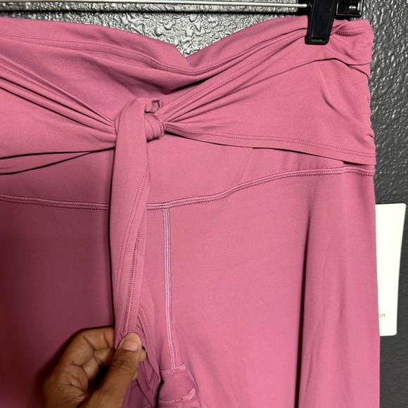 Lululemon Women's Align Wrap Waist Pant 28"  Moss Rose Size 12 NWT - Picture 7 of 9